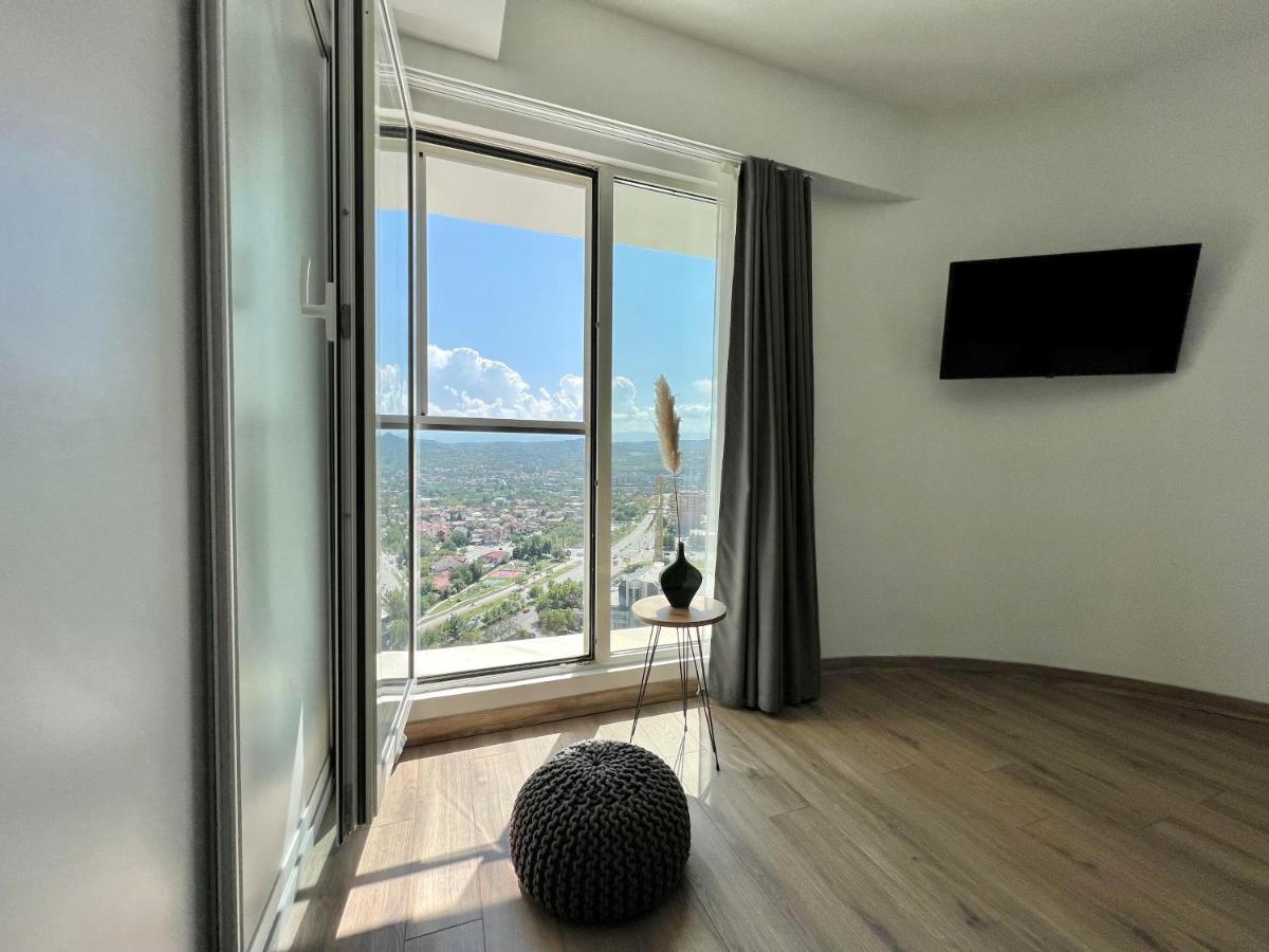 Merdz Spa & Fitness Sky Apartment Skopje Eksteriør bilde